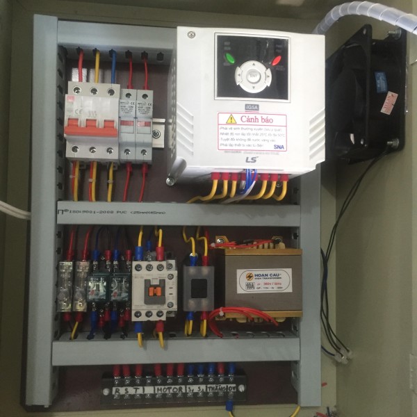 Lắp đặt tủ điện điều khiển công nghiệp ở Nha trang